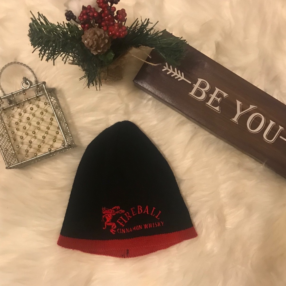 🔥 Fireball back & red beanie w/ logo 🔥